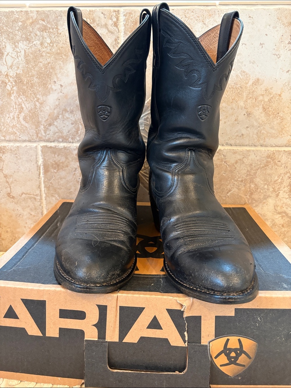 12D Ariat Men's Black Leather Western Work Boots
